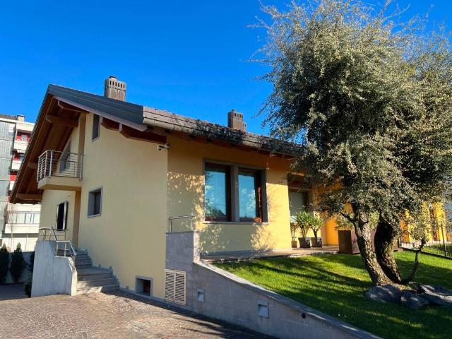 Villa in vendita a Udine UD