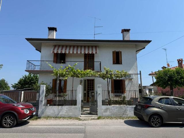 Villa in vendita a Udine UD