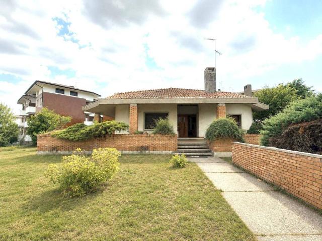 Villa in vendita a Udine UD