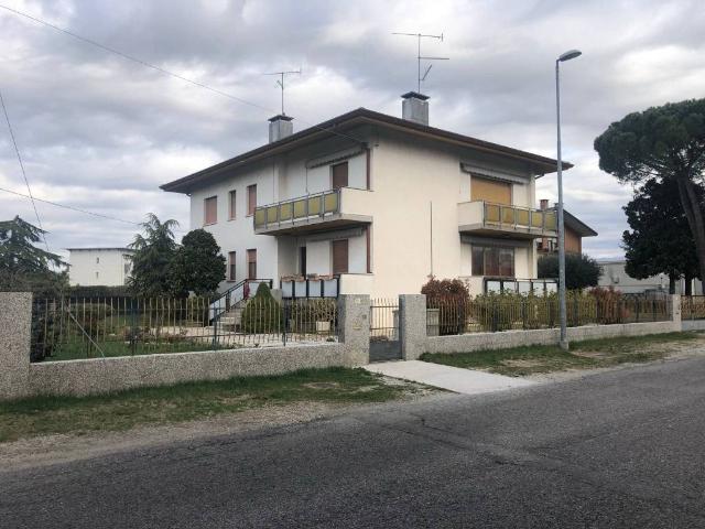 Villa in vendita a Udine UD