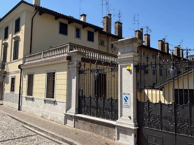 Villa in vendita a Udine UD
