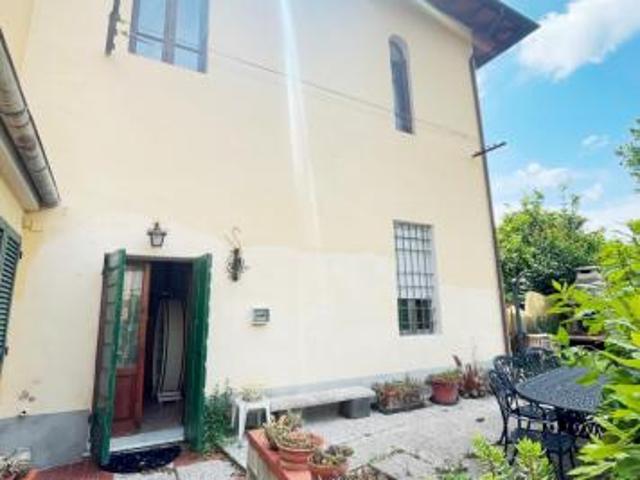 Villa in vendita a Uliveto Terme Vicopisano 240 mq Rif: 1414154