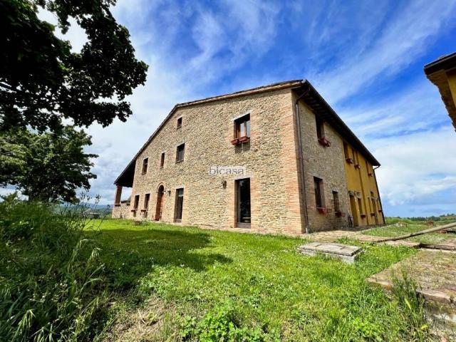 Villa in vendita a Urbino PU