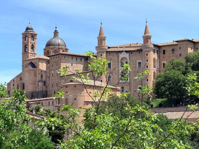 Villa in vendita a Urbino PU