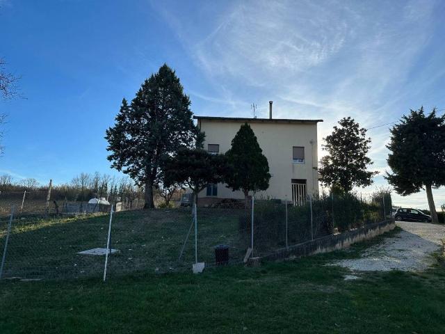 Villa in vendita a Urbisaglia MC
