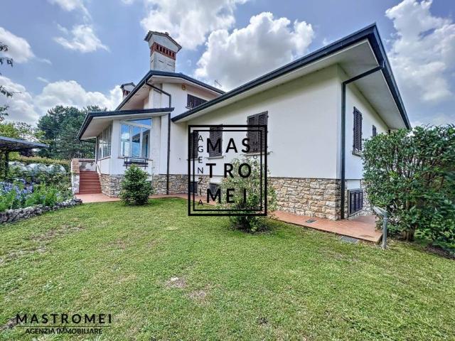 Villa in vendita a Uzzano PT