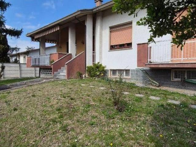 Villa in vendita a Voghera PV