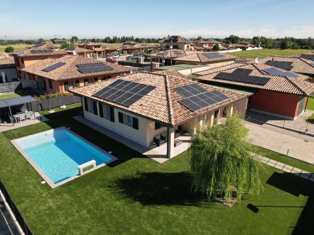 Villa in vendita a Voghera PV