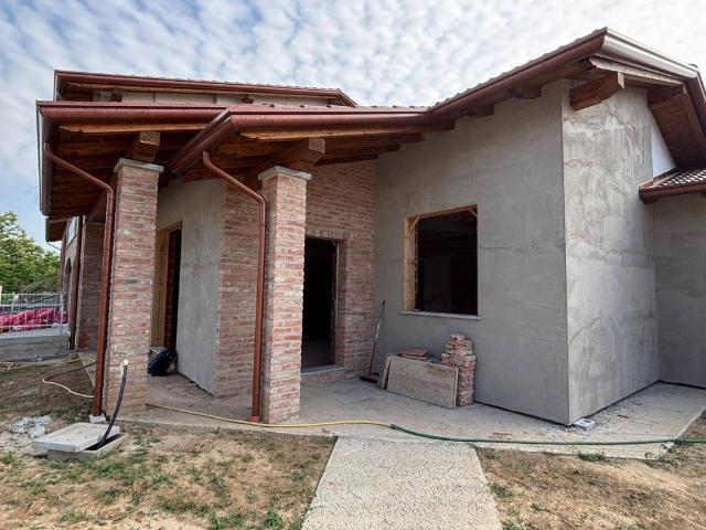 Villa in vendita a Voghera PV