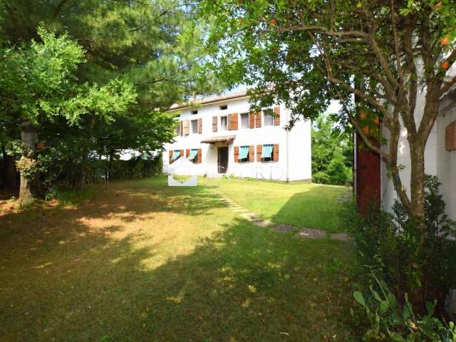 Villa in vendita a Volpago del Montello TV