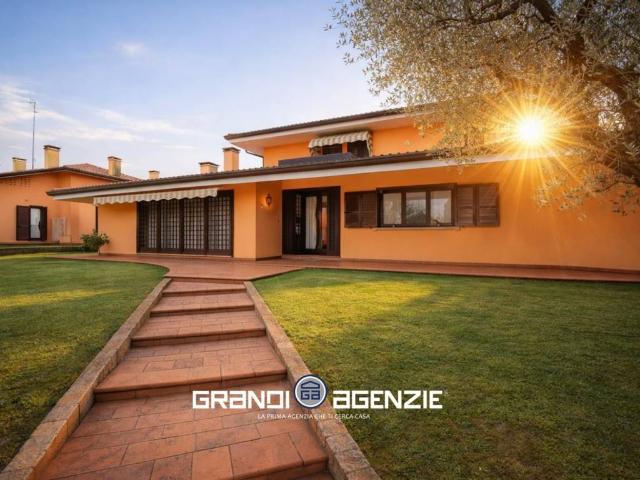 Villa in vendita a Volpago del Montello TV