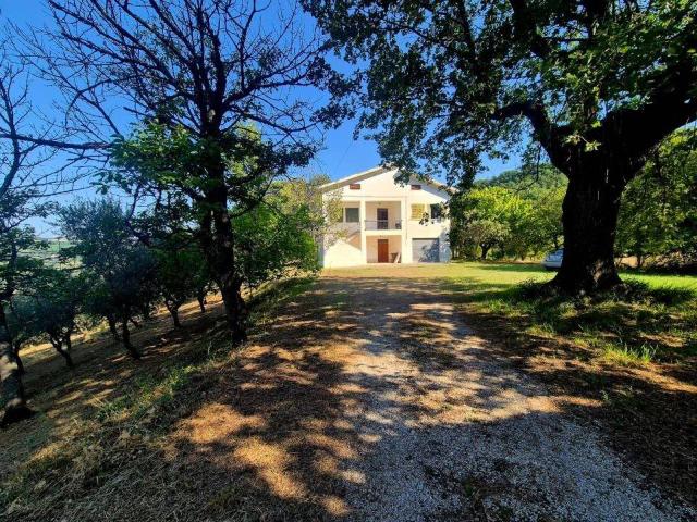 Villa in vendita a Vacri CH
