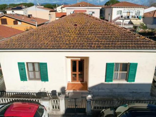 Villa in vendita a Vada Rosignano Marittimo 168 mq Rif: 1396004