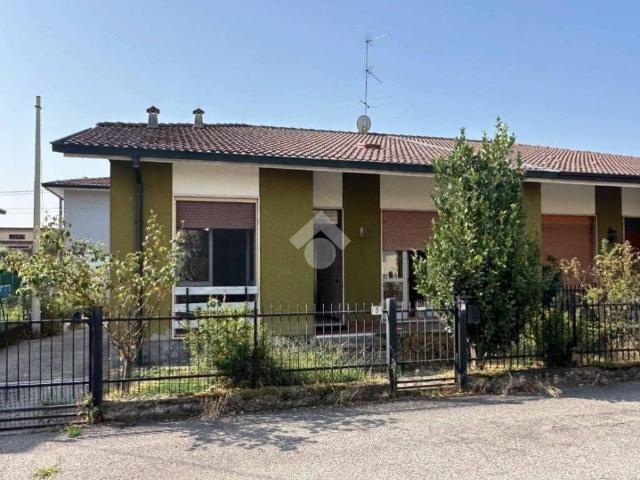 Villa in vendita a Vaiano Cremasco CR