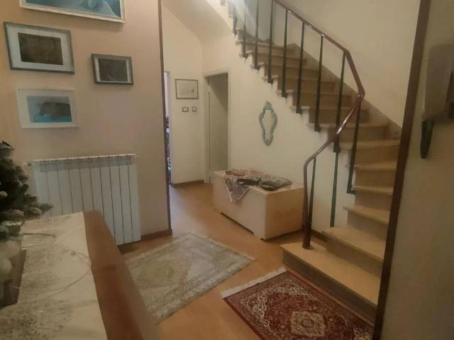 Villa in vendita a Vaiano PO