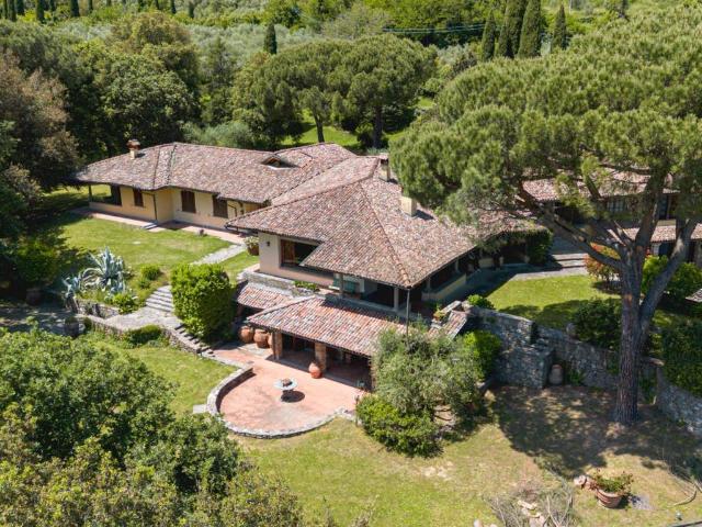 Villa in vendita a Vaiano PO