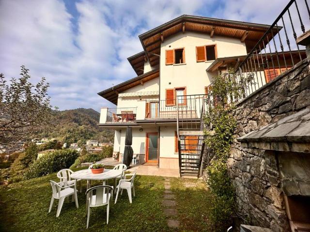 Villa in vendita a Val Brembilla BG
