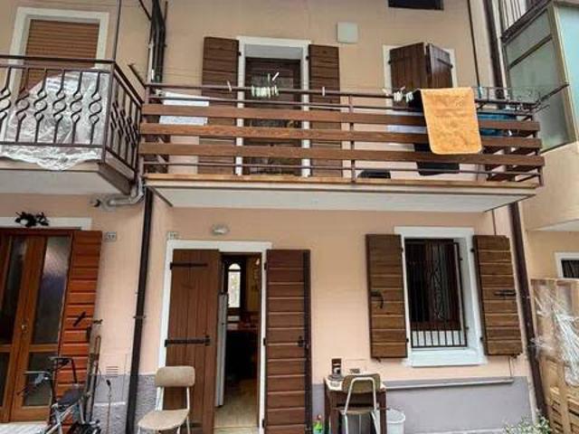 Villa in vendita a Valbrenta VI