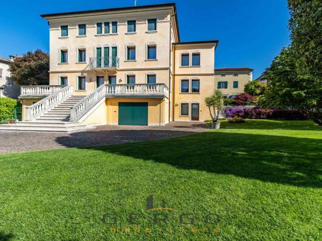 Villa in vendita a Valdobbiadene TV