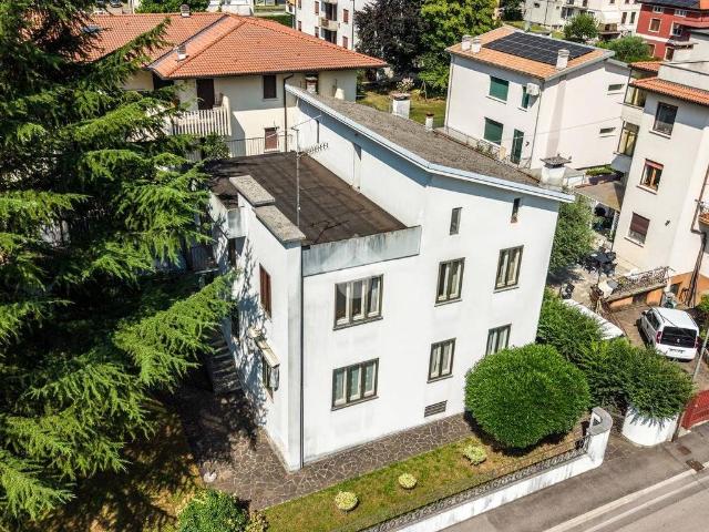 Villa in vendita a Valdagno VI