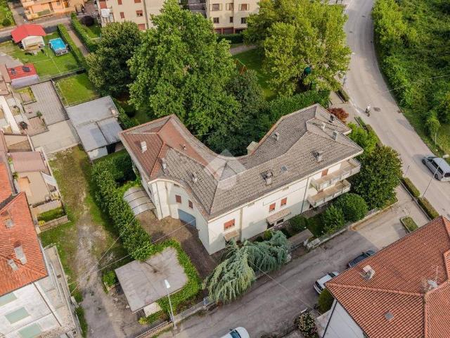 Villa in vendita a Valdagno VI
