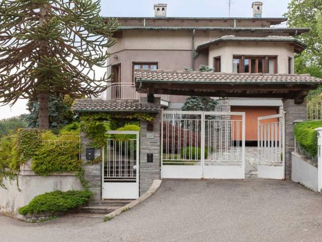 Villa in vendita a Valdilana BI