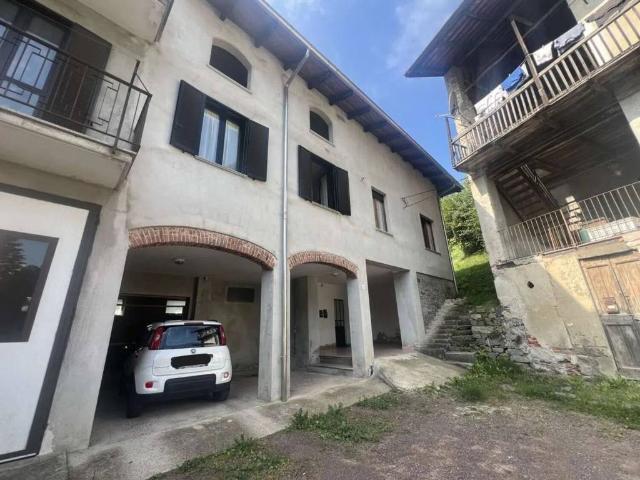 Villa in vendita a Valdilana BI