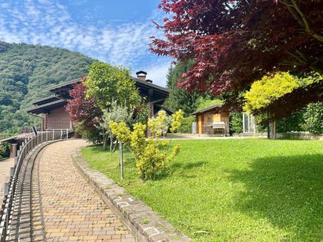 Villa in vendita a Valdilana BI