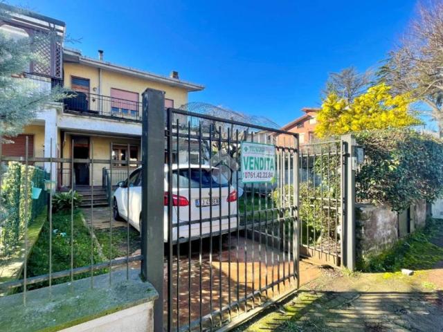 Villa in vendita a Valentano VT