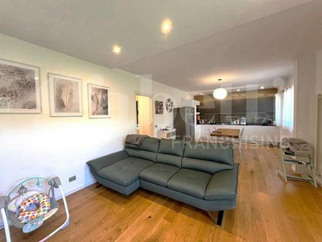 Villa in vendita a Valenzano 6 locali 200mq