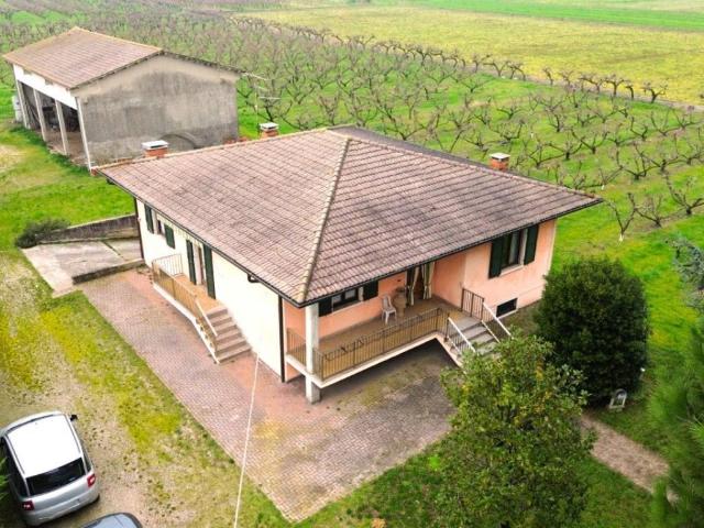 Villa in vendita a Valeggio sul Mincio VR
