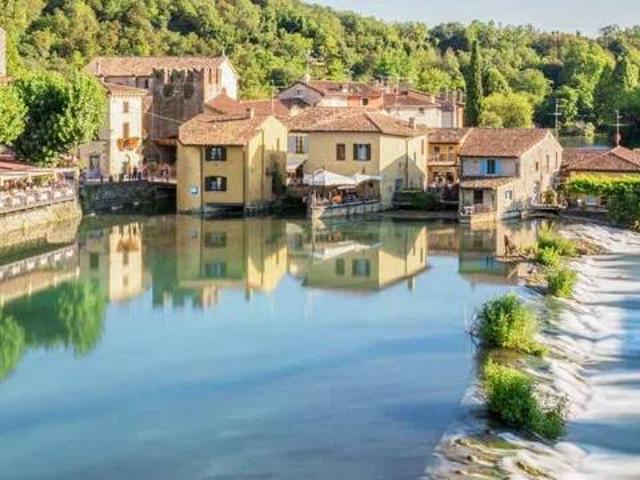 Villa in vendita a Valeggio sul Mincio VR