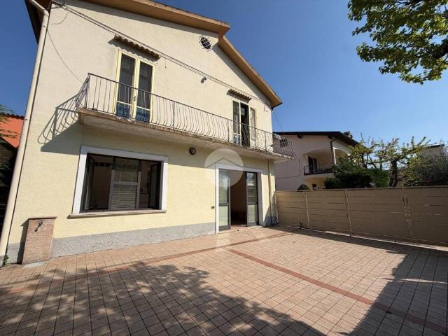 Villa in vendita a Valeggio sul Mincio VR