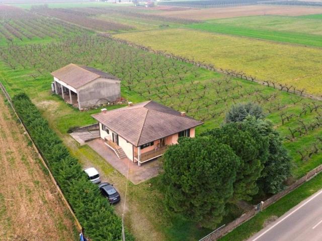 Villa in vendita a Valeggio sul Mincio VR
