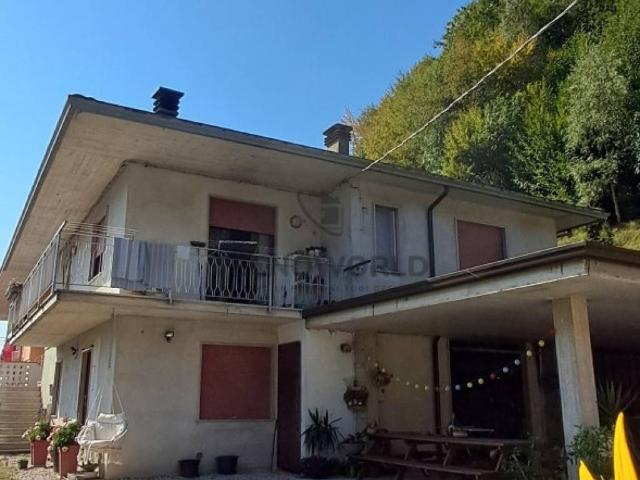 Villa in vendita a Valli del Pasubio VI