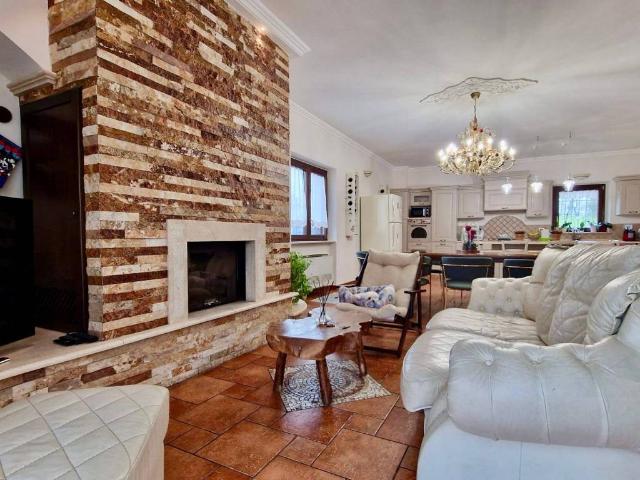Villa in vendita a Valmontone RM