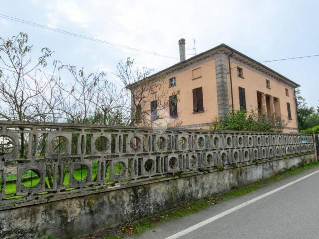 Villa in vendita a Valmacca AL