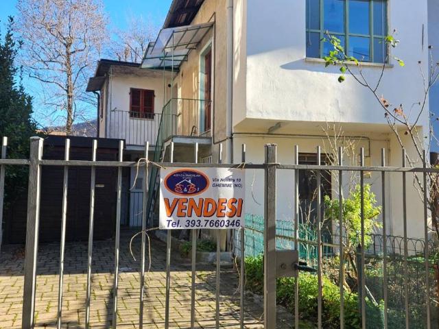 Villa in vendita a Varallo VC