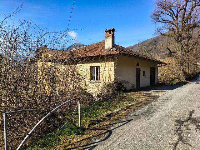 Villa in vendita a Varallo VC