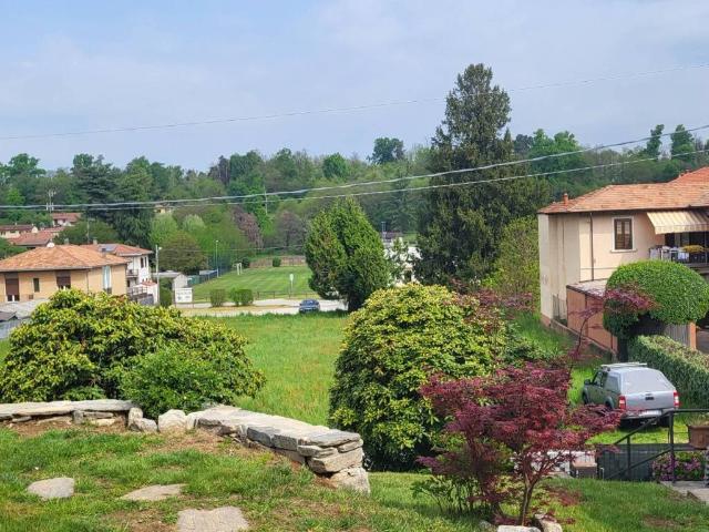 Villa in vendita a Varallo Pombia NO