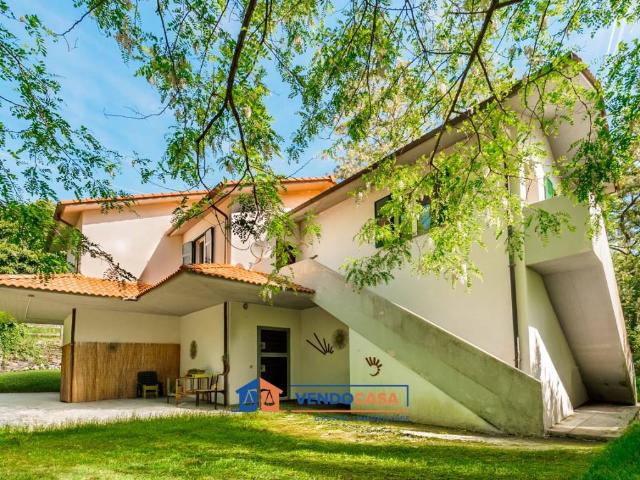 Villa in vendita a Varazze SV