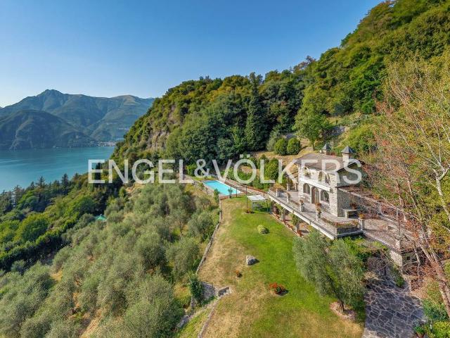 Villa in vendita a Varenna LC
