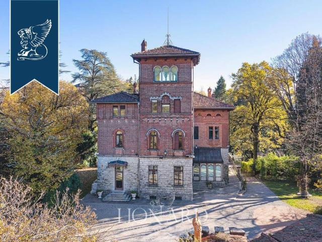 Villa in vendita a Varese VA