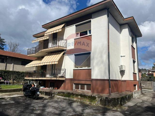 Villa in vendita a Varese