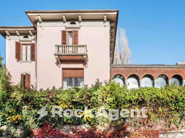 Villa in vendita a Varzi PV