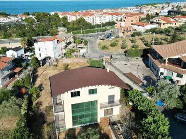 Villa in vendita a Vasto CH