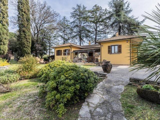 Villa in vendita a Vetralla VT