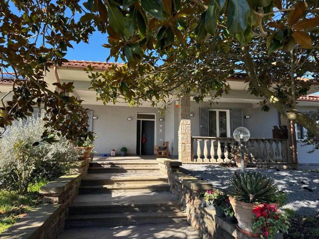 Villa in vendita a Vetralla VT