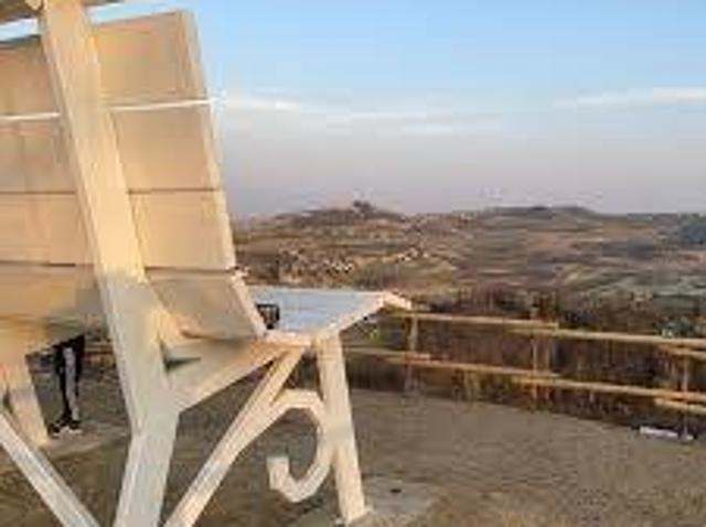 Villa in vendita a Vezza d'Alba CN