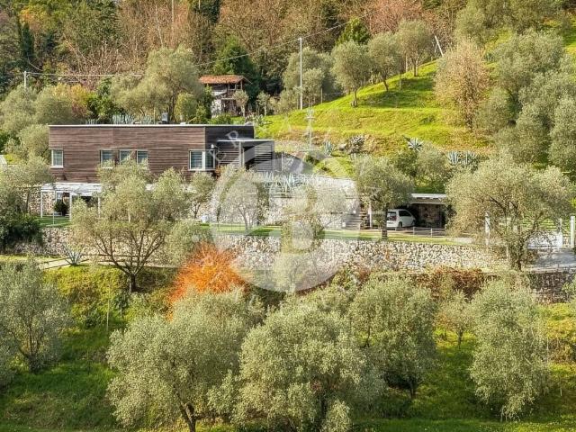 Villa in vendita a Vezzano Ligure SP